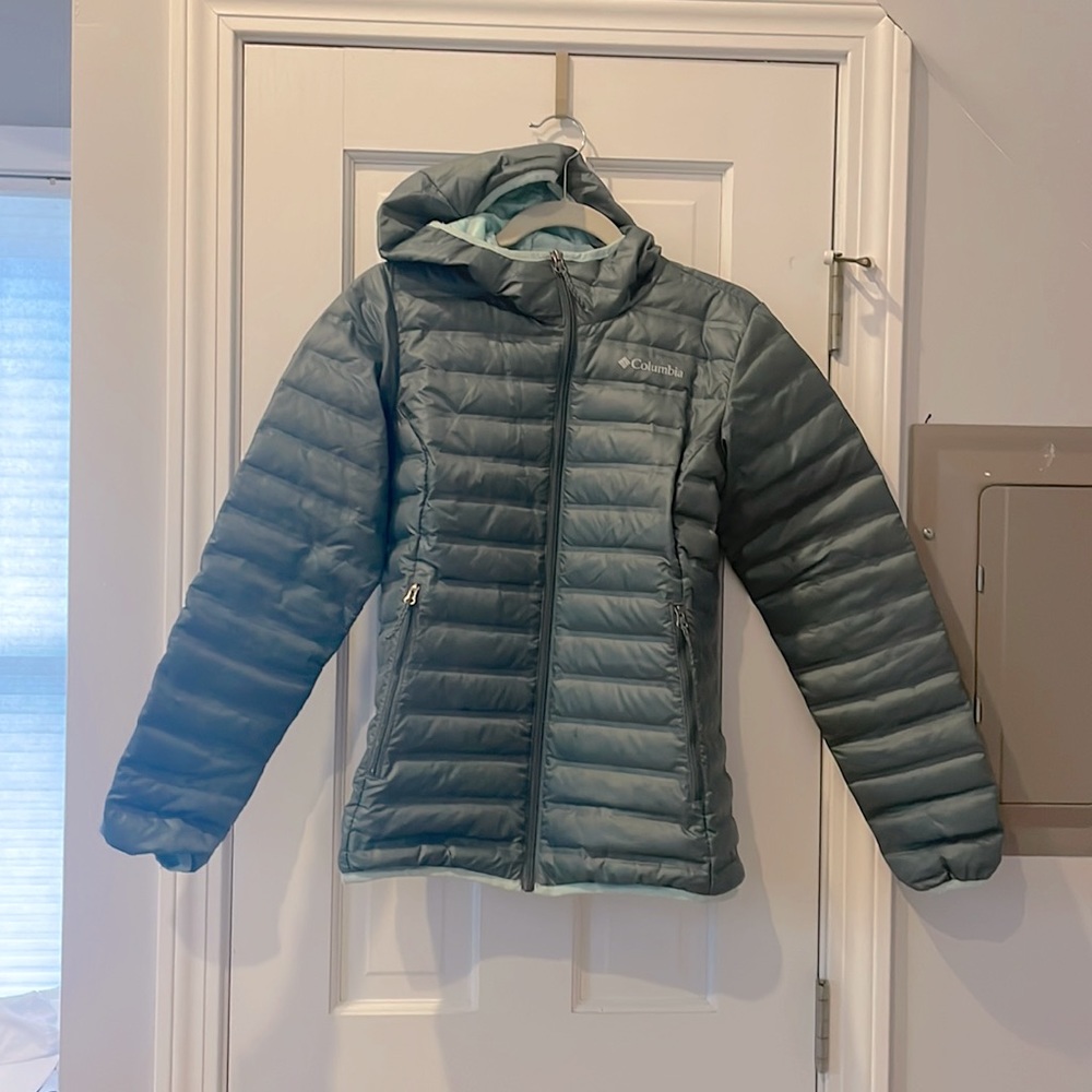 Women’s pebble peak down jacket, vintage, beautiful green